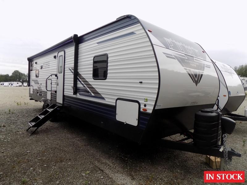 Front exterior of Puma 28BHFQ Travel Trailer