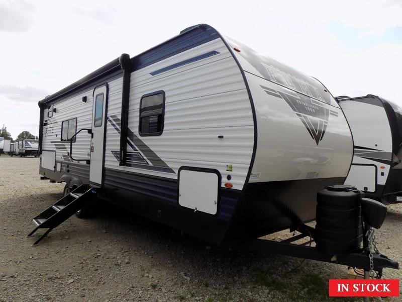 Side angle of Puma 25BHS Travel Trailer showcasing its features