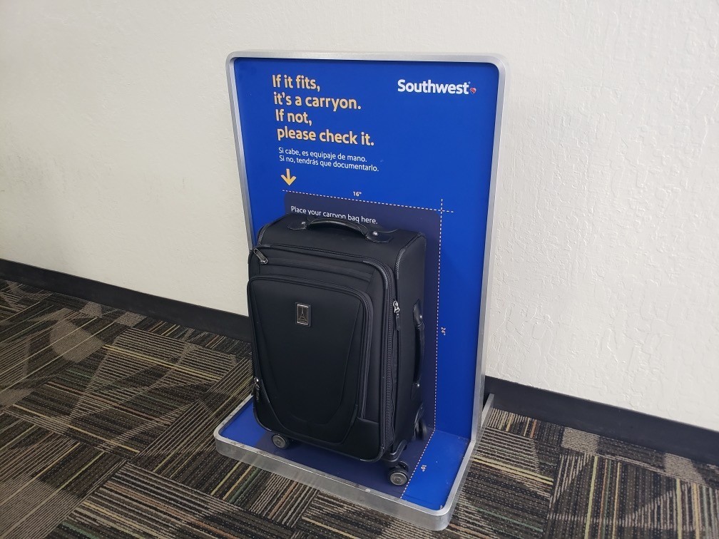 Airport checkpoint for carry-on bag sizes