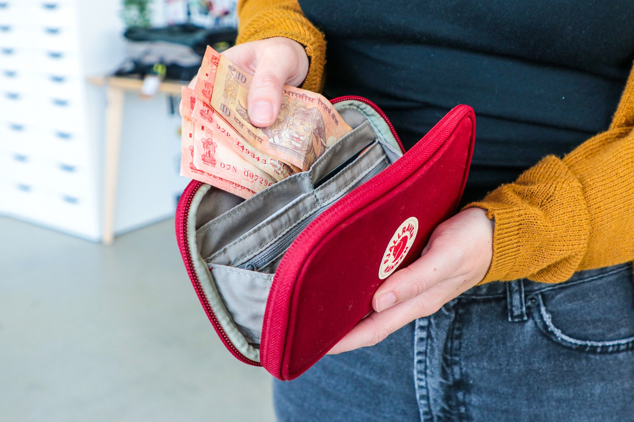 Fjallraven Kanken Travel Wallet Review