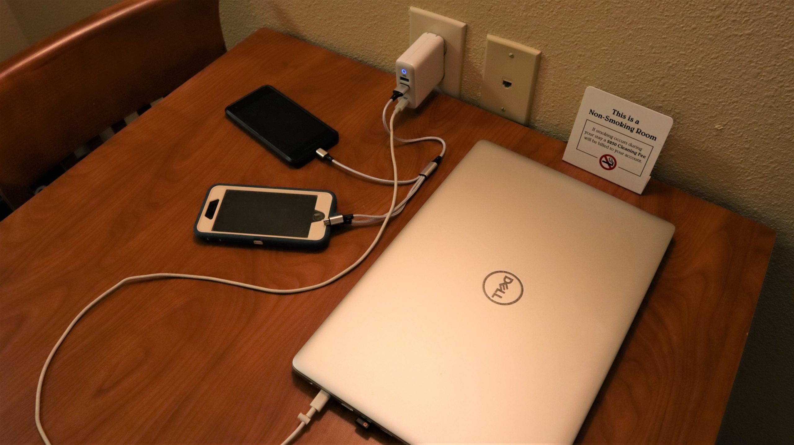 Charging 3 Devices Including 45W Laptop (2)