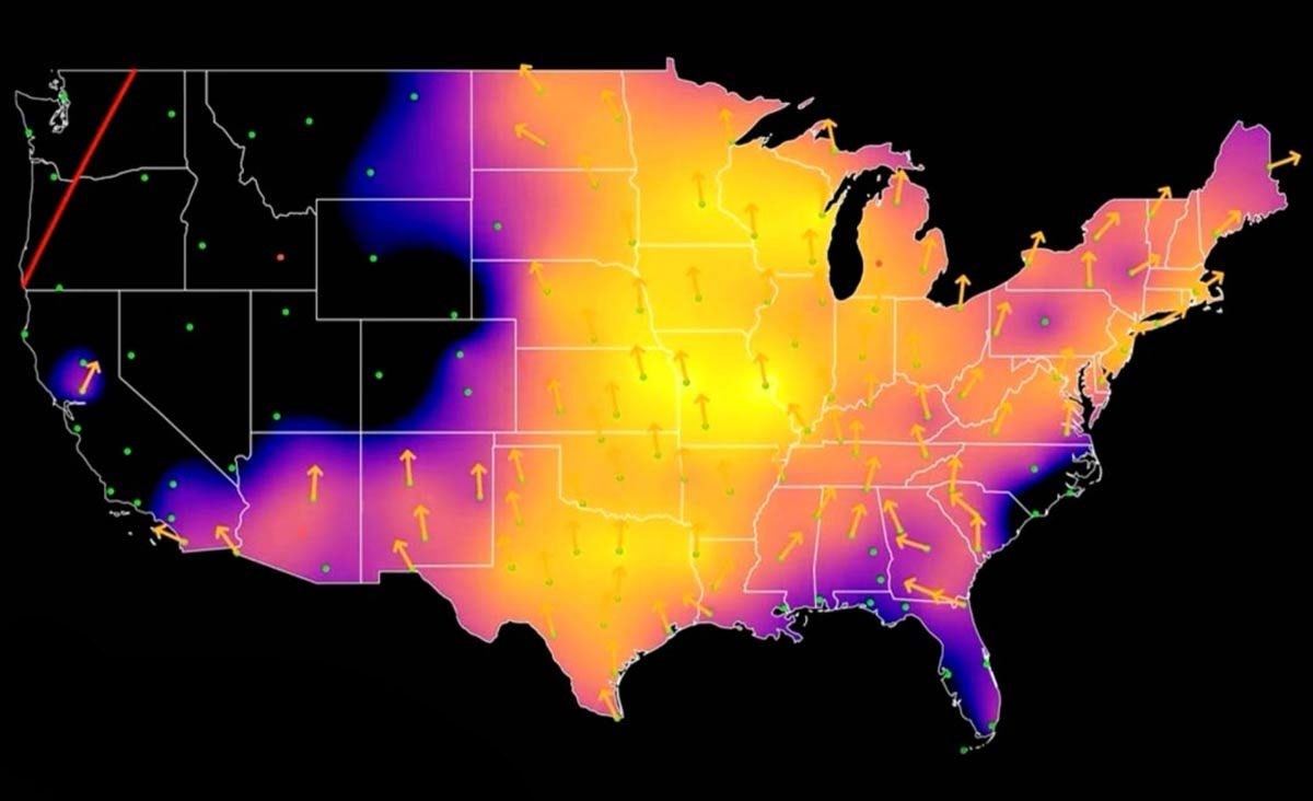 Map of the continental U.S. showing bird migration intensity in 2021, visualized by BirdCast.