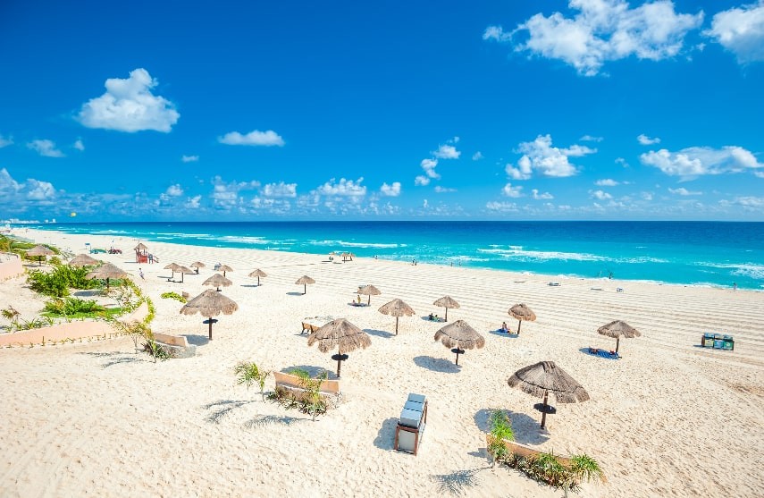 Turquoise waters and white sand beaches of Cancun, Mexico, a perfect warm destination in February