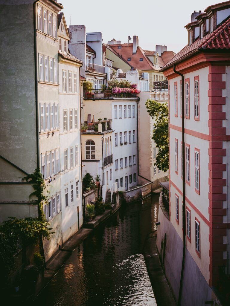 Cesky Krumlov, Czech Republic, a charming town and inexpensive European destination