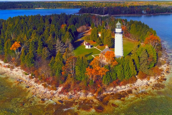 Scenic fall drive in Door County, Wisconsin