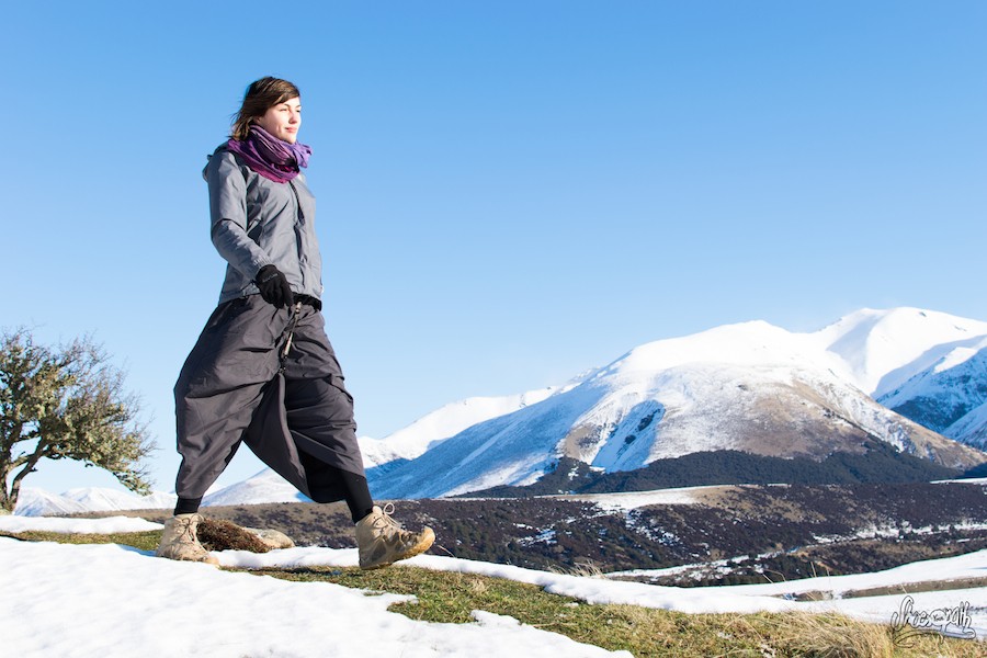 When terrain is not easy or that wind is blowing, the Macabi Skirt can be turned into a trousers with a very simple clip system