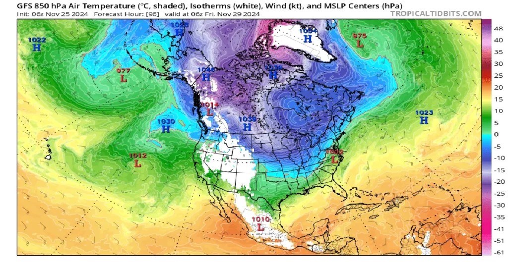 Temperature forecast map showing cold air mass over the US, indicating potential winter storms disrupting Thanksgiving travel.