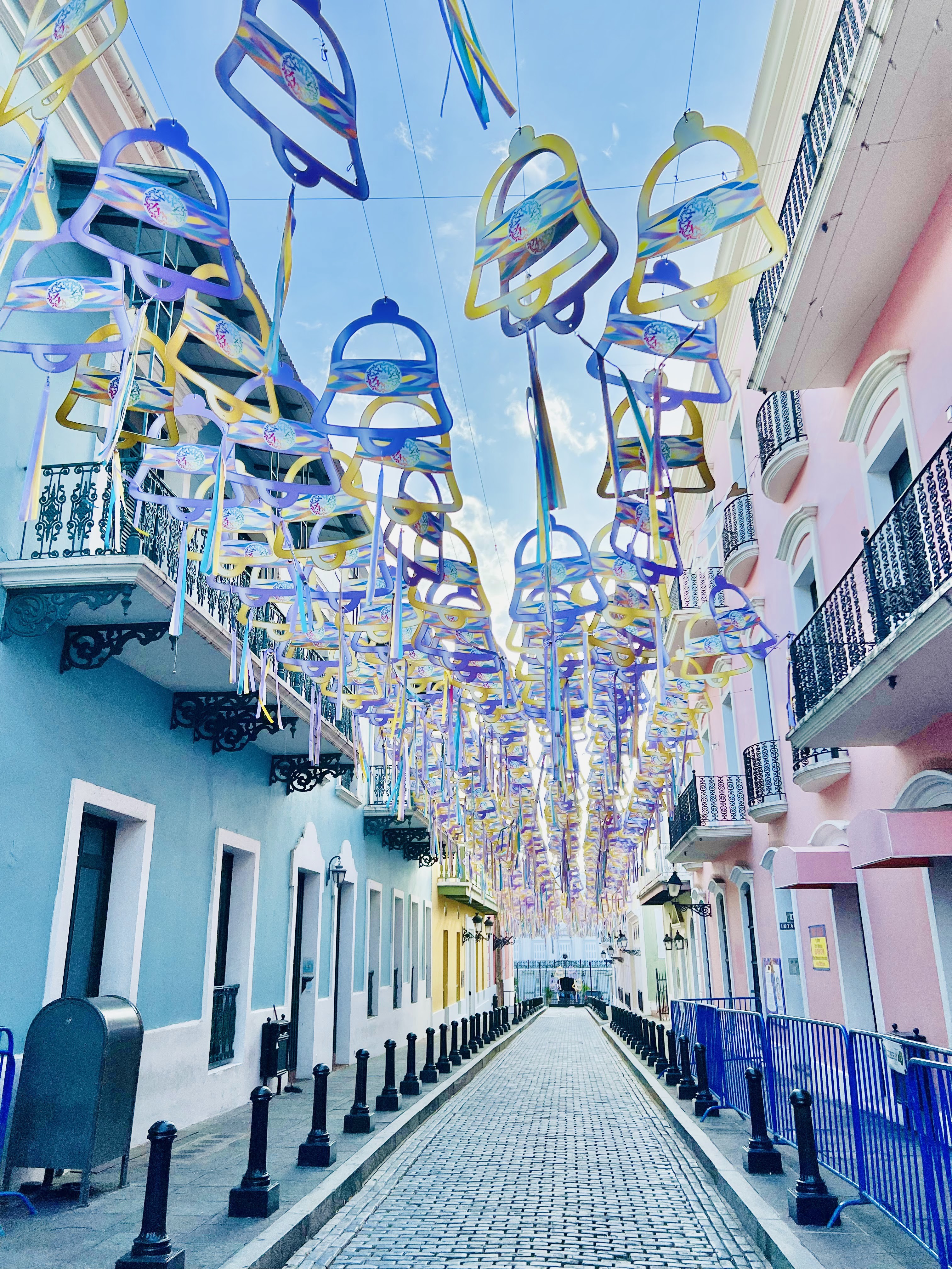 Calle de la Fortaleza decorations above street