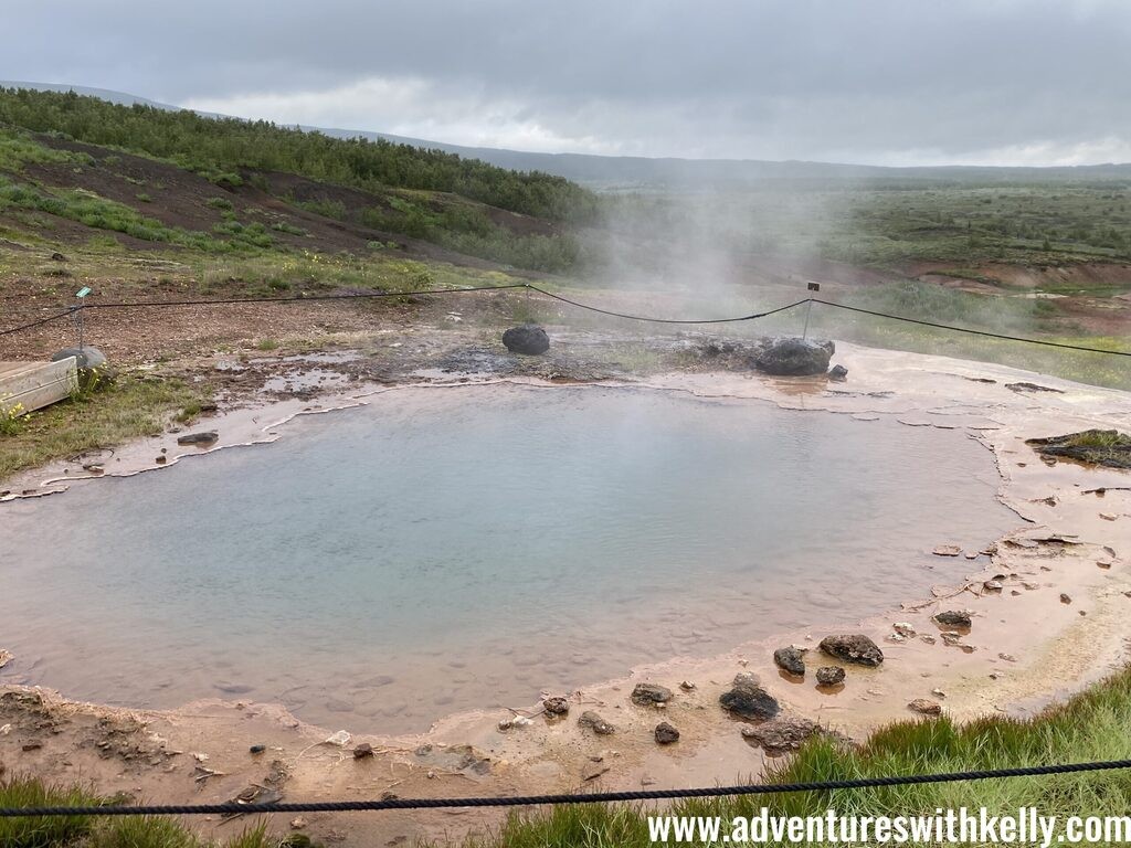 Another eruption of the Strokkur geyser, a natural spectacle.