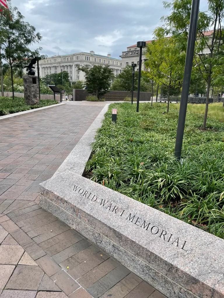 Sculptures at the World War I Memorial in Washington DC, honoring the soldiers and events of the First World War