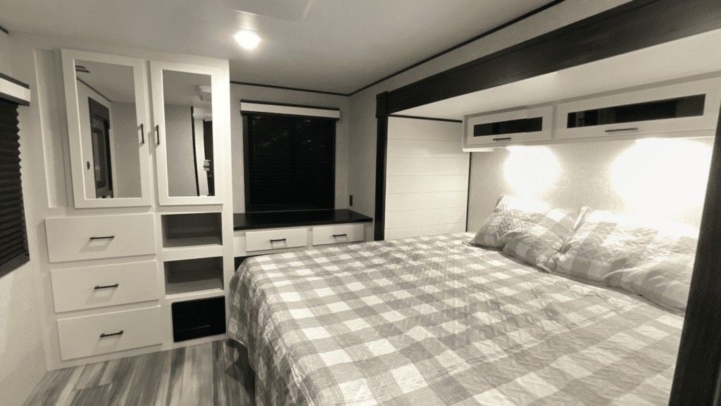 Jayco Jay Flight 380DQS exterior showcasing spacious design