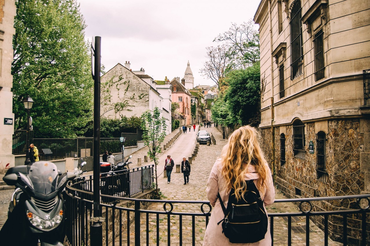 Montmartre street scene