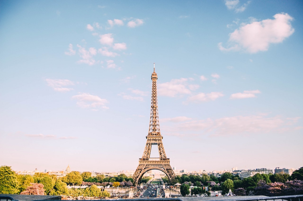 Eiffel Tower daytime view