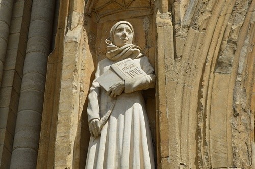 Statue of Julian of Norwich in England