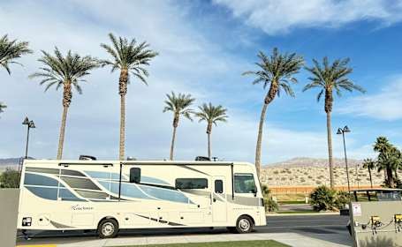 2023 Grand Design Transcend Xplor Travel Trailer Rental