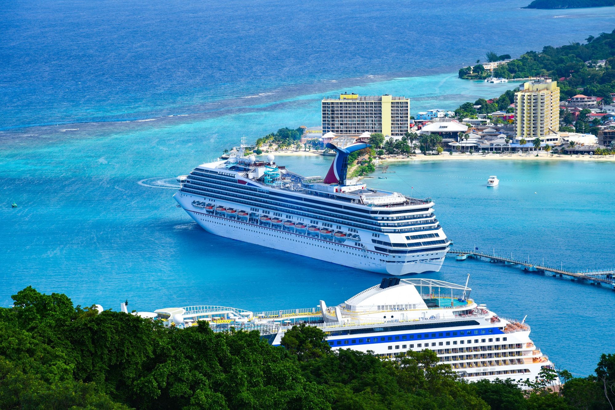 Cruise ship arriving in Jamaica