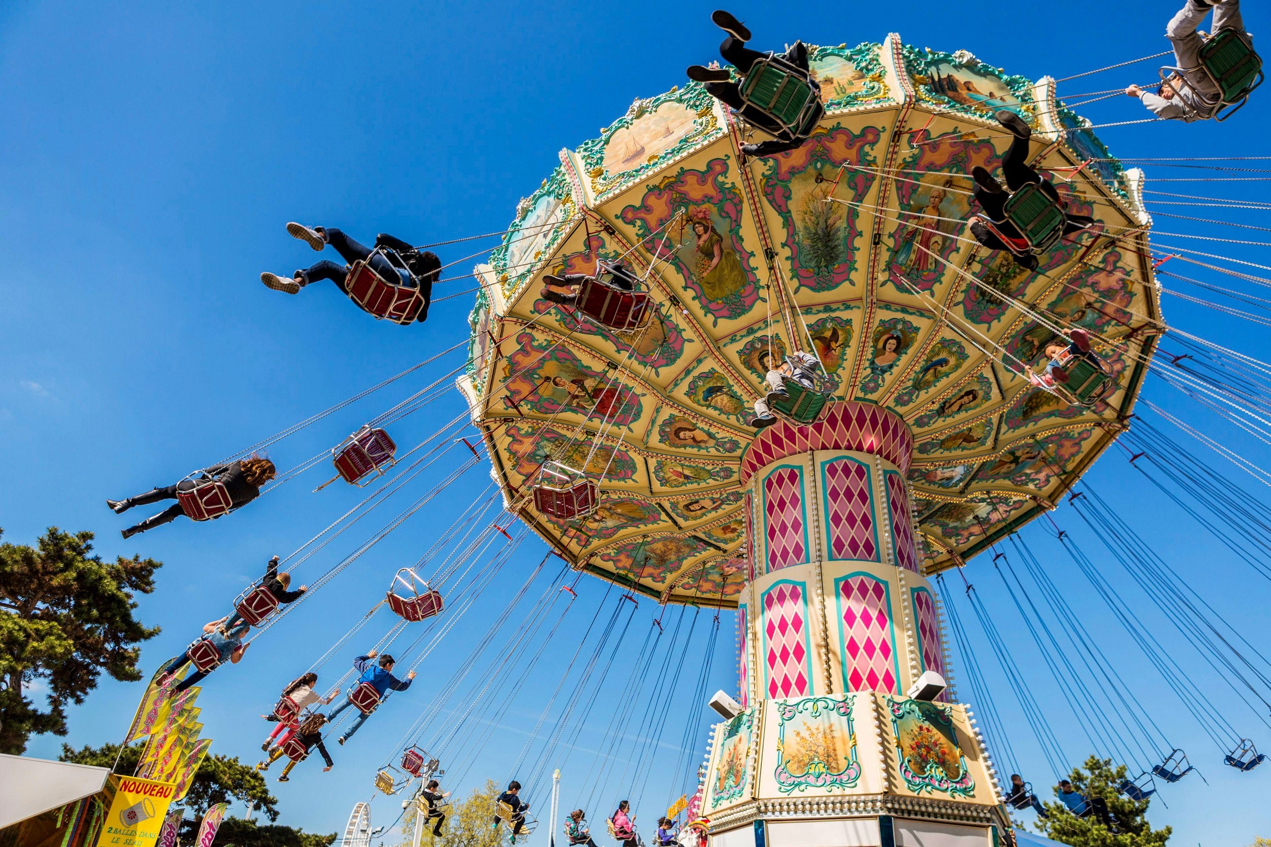 The vibrant Foire du Trône funfair in Paris
