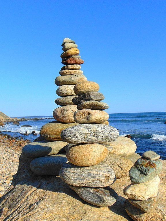 A serene view of Block Island, Rhode Island, showcasing its coastal cliffs and scenic landscapes