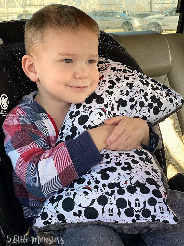 Fabric cut into u-shape for travel pillow