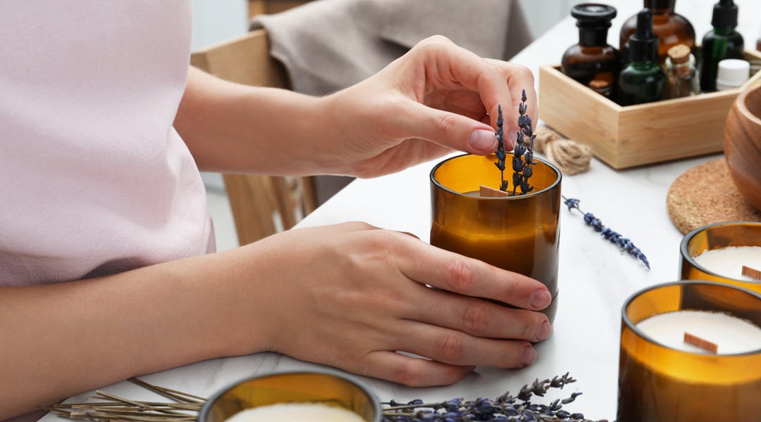 Well-Packed Candles for Travel