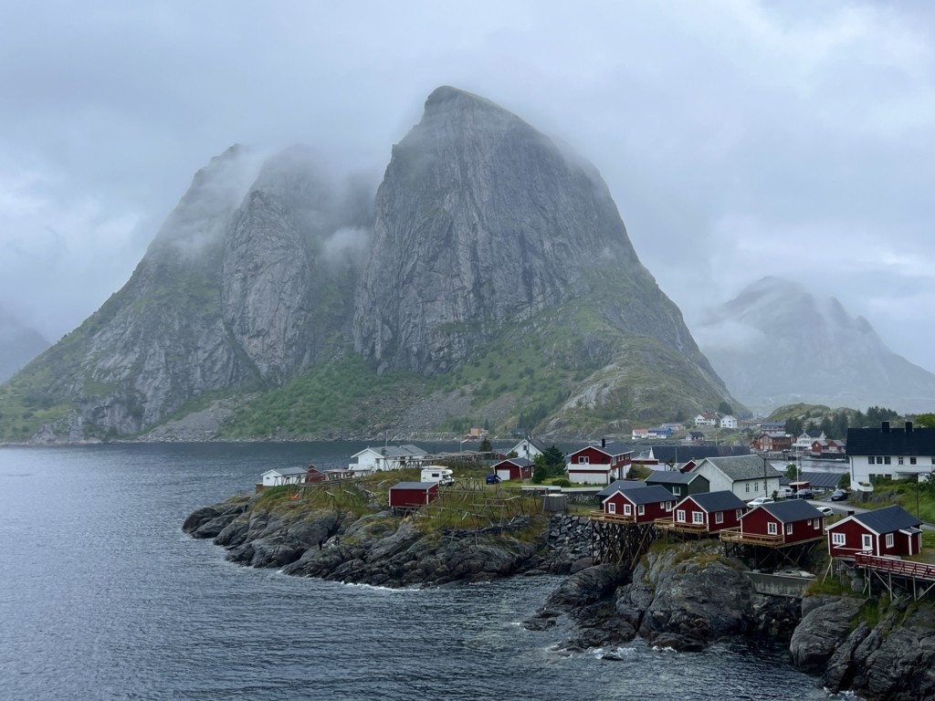 Picturesque Lofoten Islands, Norway, illustrating the potential for stunning travel photography