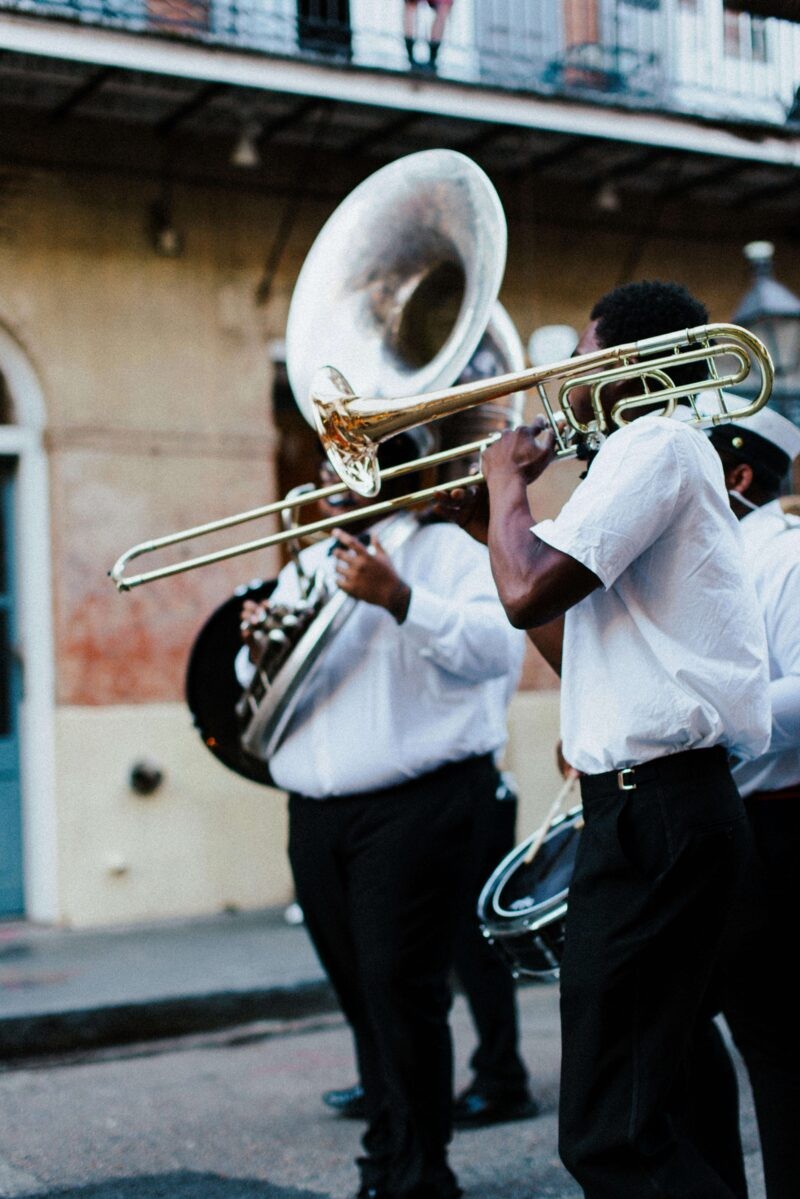 street performers in Jackson Square, New Orleans