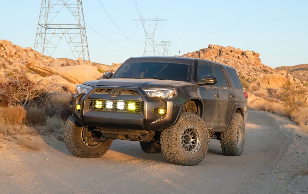 5th Gen 4Runner With Long Travel Suspension Conquering a Hill