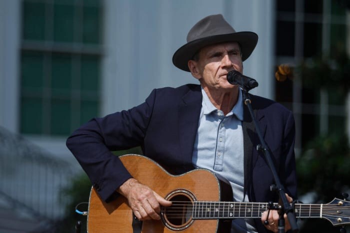 James Taylor plays Mexico at a concert