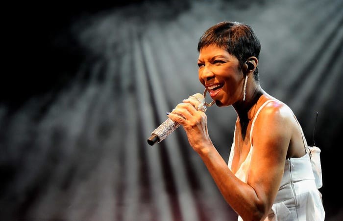 Natalie Cole sings Route 66 at a concert