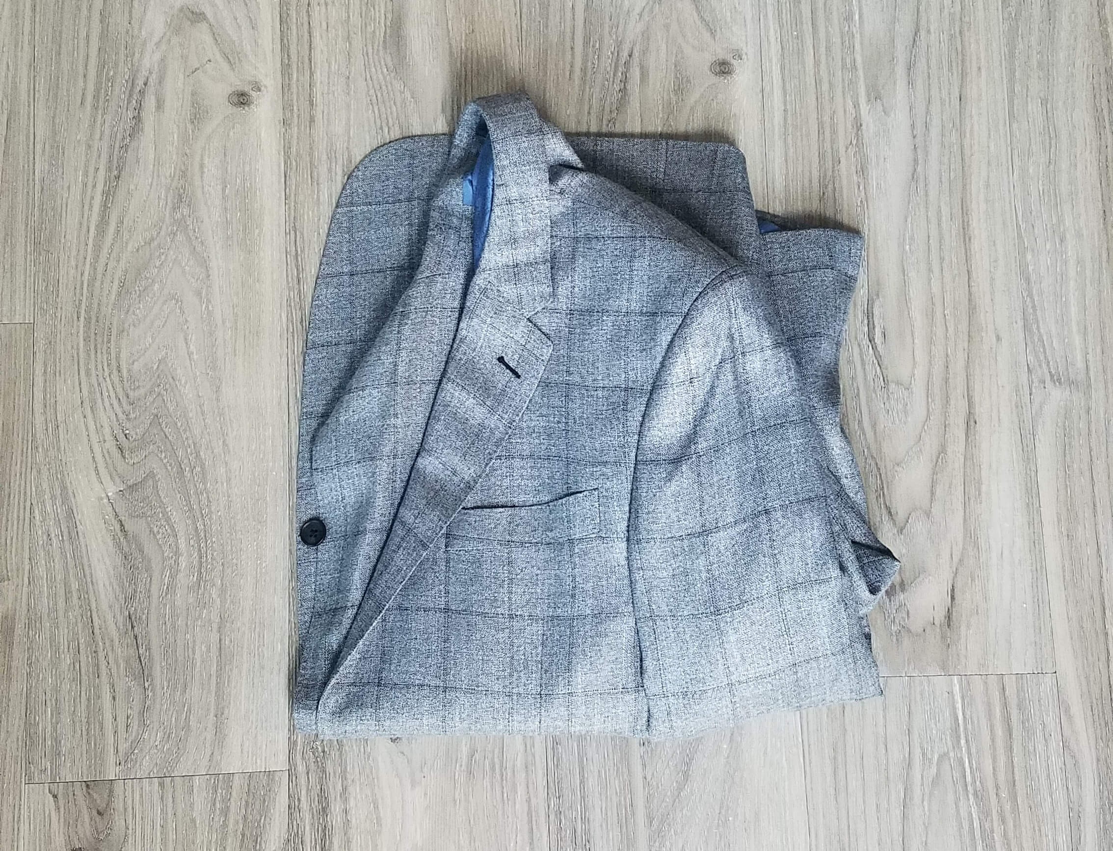 Suit packing tips