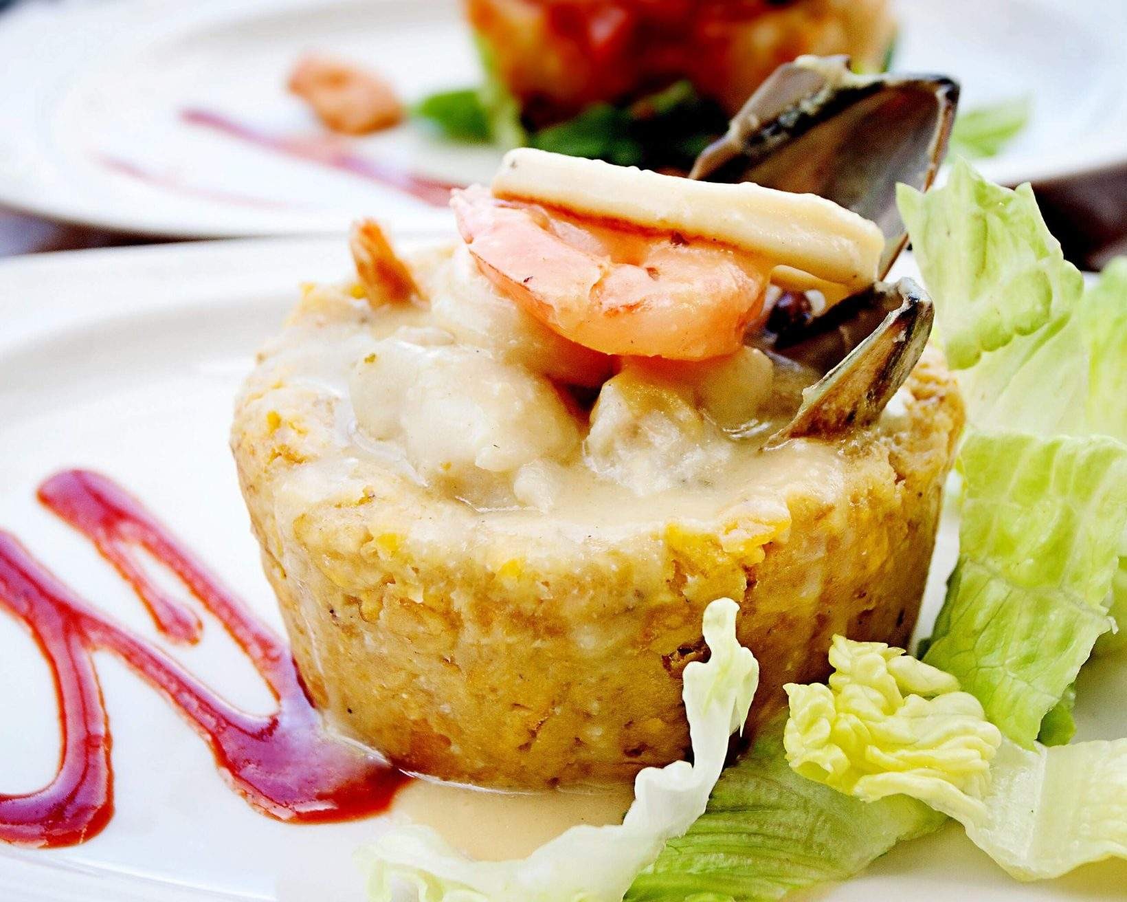 FOOD_PUERTORICAN_PORTORICAN_PUERTO-RICO_MOFONGO, a traditional Puerto Rican dish made from fried green plantains
