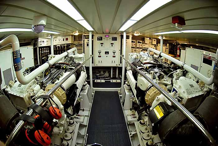 Yacht engine